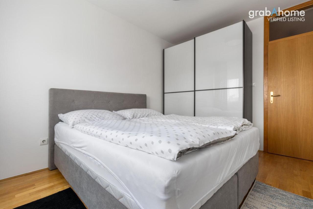 Crosspoint Zagreb Apartamento Exterior foto