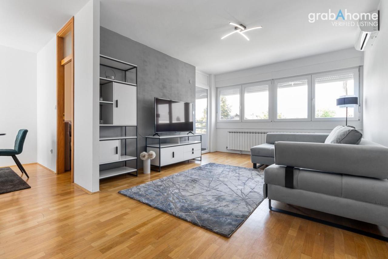 Crosspoint Zagreb Apartamento Exterior foto