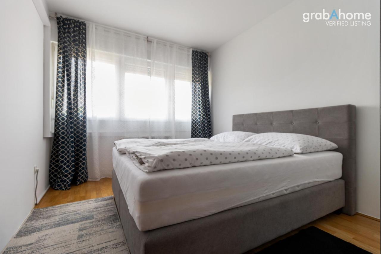 Crosspoint Zagreb Apartamento Exterior foto